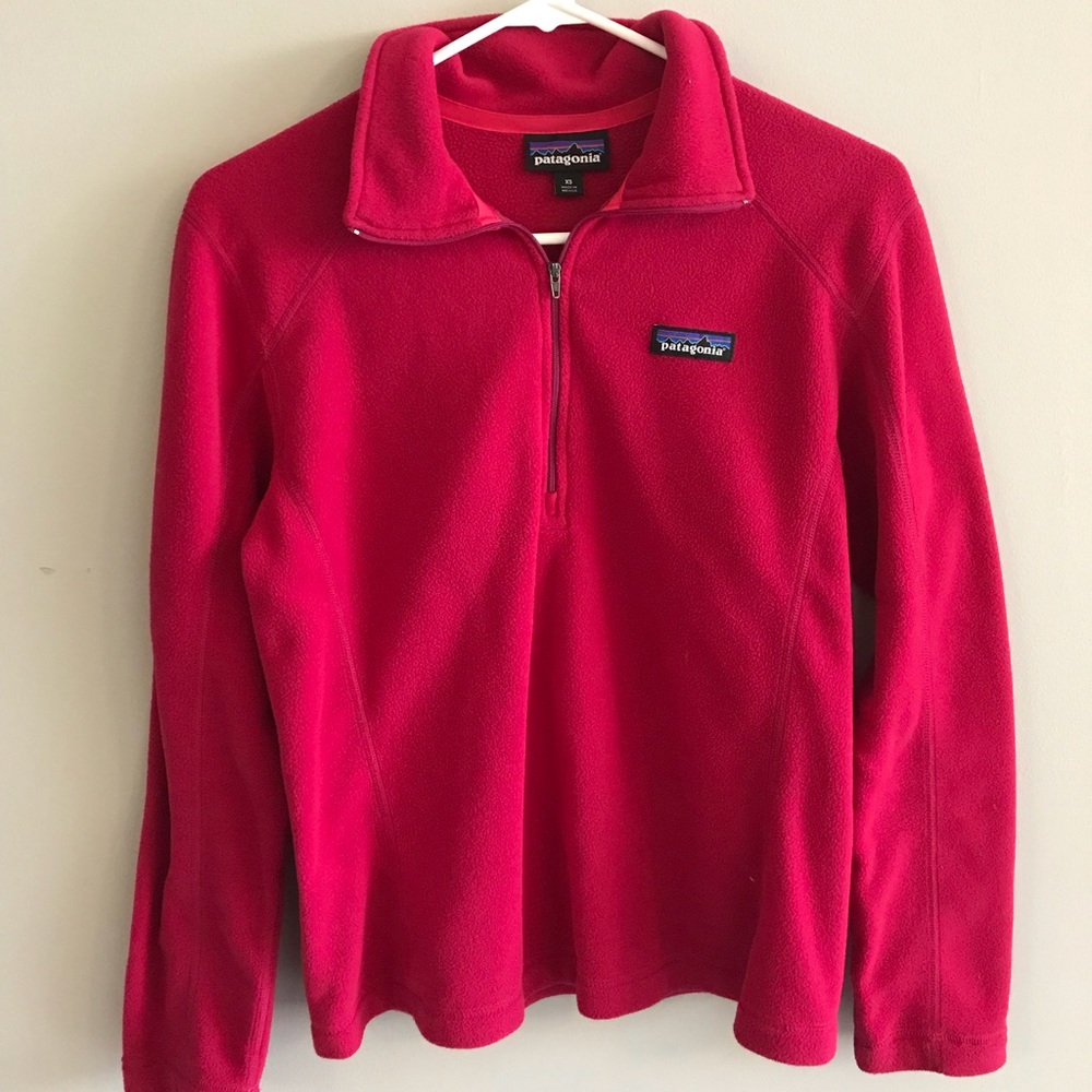 Patagonia pink fleece quarter zip